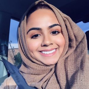 Meet your Posher, Zaheda